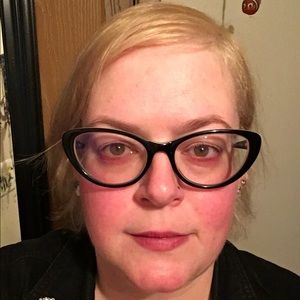 Meet your Posher, Hillary